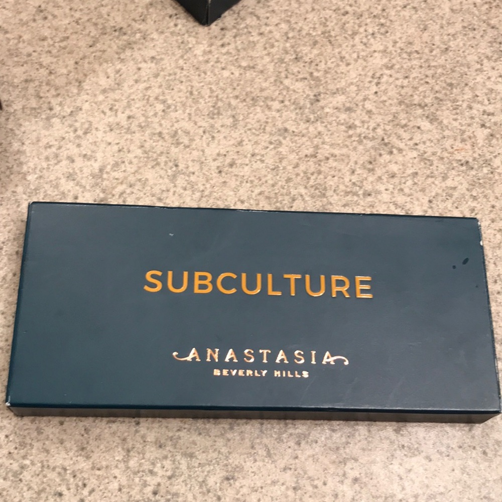 Anastasia Subculture pallet ~Authentic